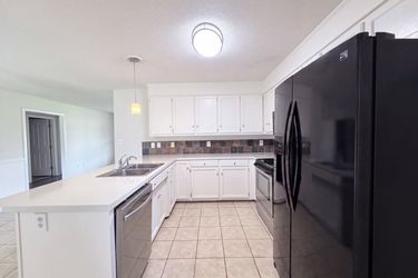 Photo 2 of 15 of 2243 Mintew Cir, Lincolnton, NC