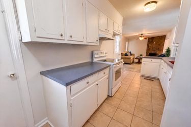 Photo 2 of 21 of 1276 Robin Rd NE, Conyers, GA