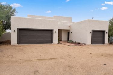 Photo 2 of 34 of 26666 N 62nd St, Scottsdale, AZ