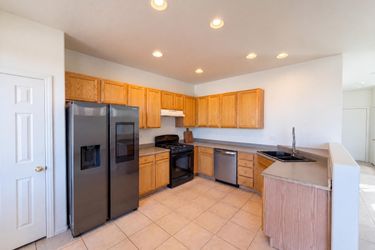 Photo 2 of 22 of 5083 Sagelyn St, Las Vegas, NV