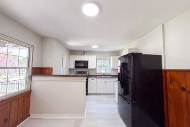 Photo 2 of 21 of 1304 Coolidge Ave, Cincinnati, OH