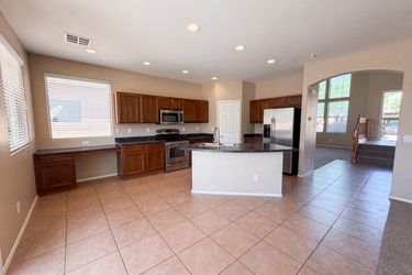 Photo 2 of 21 of 671 W Green Tree Dr, San Tan Valley, AZ