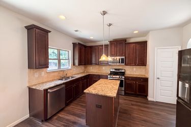 Photo 2 of 29 of 2182 Apple Orchard Way, Austell, GA