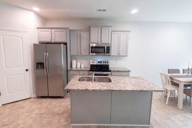 Photo 2 of 26 of 5053 Pioneer Pkwy, McDonough, GA
