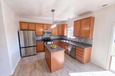 Photo 2 of 36 of 2899 Armaugh Dr, Brownsburg, IN