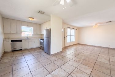 Photo 2 of 20 of 1418 S K St, Lake Worth Beach, FL