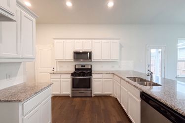 Photo 2 of 21 of 2825 Journey Ln, Crandall, TX