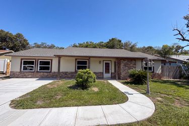 Photo 2 of 21 of 466 Leland Dr, Deltona, FL