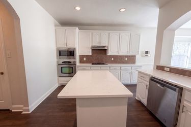 Photo 2 of 29 of 1803 High Meadow St, Glenn Heights, TX