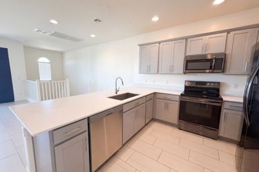 Photo 2 of 34 of 4018 E Pony Ln, Gilbert, AZ