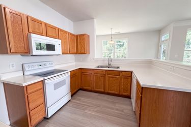 Photo 2 of 35 of 4735 Nijinsky Ct, Charlotte, NC