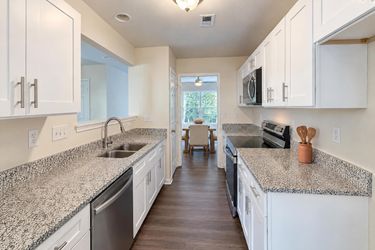 Photo 2 of 19 of 8603 Berrybrook Ln, Charlotte, NC