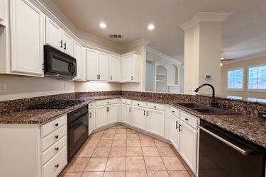 Photo 2 of 26 of 29202 Cowboy Ct, Valencia, CA