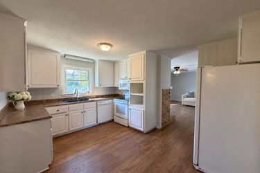 Photo 2 of 12 of 424 Lancaster Rd, Fayetteville, NC
