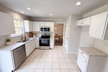 Photo 2 of 29 of 815 Southridge Dr, Monroe, NC