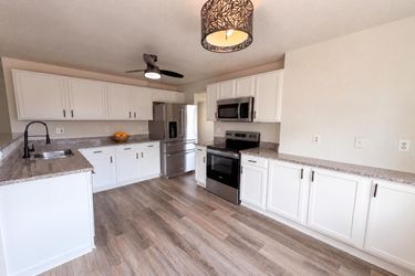 Photo 2 of 33 of 9537 Clayton Ct, Thornton, CO