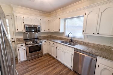 Photo 2 of 27 of 1693 Wofford Pl, Eight Mile, AL