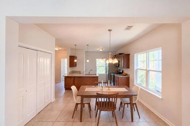 Photo 2 of 23 of 139 Ramsden Ave, La Vergne, TN