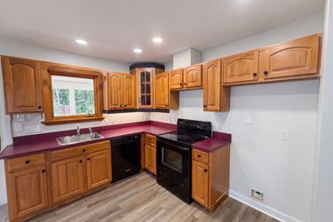 Photo 2 of 32 of 9701 Black Bear Ct, New Port Richey, FL
