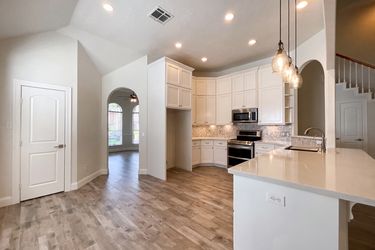 Photo 2 of 20 of 7107 Sweet Violet Trl, Humble, TX