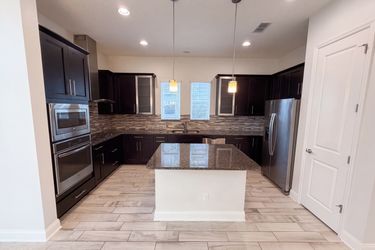 Photo 2 of 32 of 7797 Laureate Blvd, Orlando, FL
