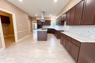 Photo 2 of 29 of 17418 Wilton Park Ct, Spring, TX