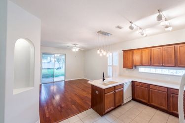 Photo 2 of 24 of 33450 Irongate Dr, Leesburg, FL