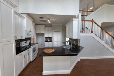 Photo 2 of 43 of 2541 Jasmine Trace Dr, Kissimmee, FL