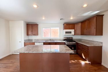 Photo 2 of 31 of 11117 Okeefe Ct, Las Vegas, NV
