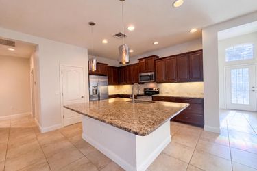 Photo 2 of 47 of 1416 Hickory View Cir, Parrish, FL