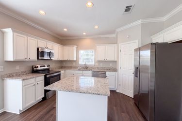 Photo 2 of 29 of 3010 Feradach Ln, Spring Hill, TN
