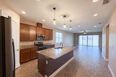 Photo 2 of 20 of 480 Buchannan Dr, Davenport, FL