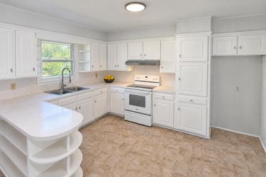 Photo 2 of 17 of 2138 Reeves Rd, Lancaster, SC