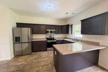 Photo 2 of 16 of 3705 Chancellorsville Ct, Raleigh, NC