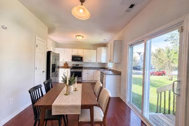 Photo 2 of 39 of 4058 Leontria Ave, Columbus, OH