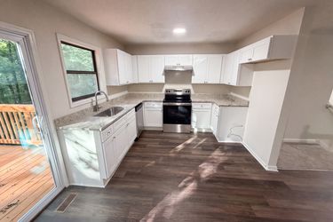 Photo 2 of 18 of 4117 Twig Ct, Douglasville, GA