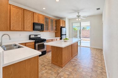 Photo 2 of 22 of 8888 Billfish Way, Sacramento, CA