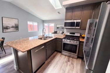 Photo 2 of 27 of 29655 Eagle Crest Ave, Murrieta, CA