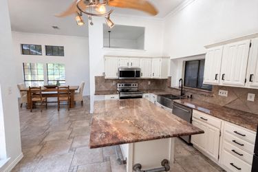 Photo 2 of 18 of 1613 Mullins Dr, Plano, TX
