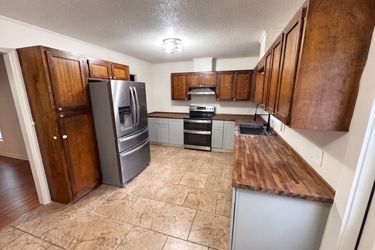 Photo 2 of 25 of 968 Edwin Phillips Rd, Reidsville, GA