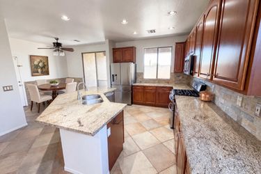Photo 2 of 40 of 2513 W Florentine Rd, Phoenix, AZ