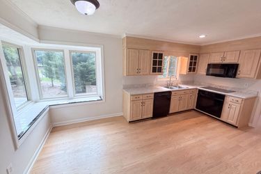 Photo 2 of 40 of 3962 Spalding Holw, Peachtree Corners, GA