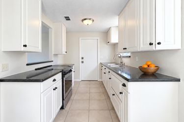 Photo 2 of 17 of 10784 Liscard Rd S, Jacksonville, FL