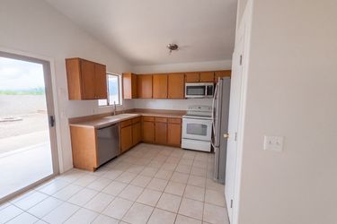 Photo 2 of 21 of 4470 Calle Albuquerque, Sierra Vista, AZ
