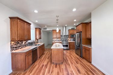 Photo 2 of 36 of 10240 E Cochise Dr, Scottsdale, AZ