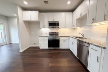 Photo 2 of 17 of 18803 Luminescent Ln, Spring, TX