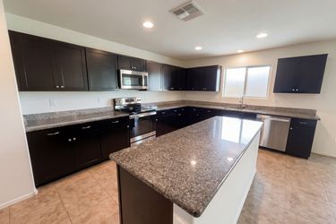 Photo 2 of 19 of 11600 W Granville Dr, Marana, AZ