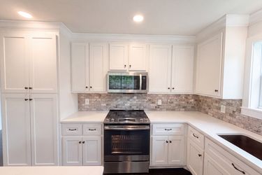 Photo 2 of 26 of 102 S Valley Rd, Hendersonville, TN