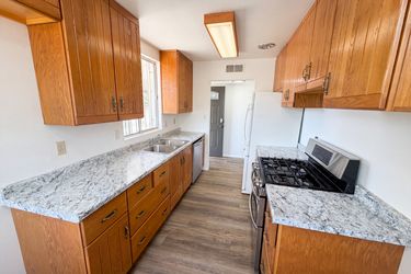 Photo 2 of 21 of 2901 N Cloverland Ave, Tucson, AZ