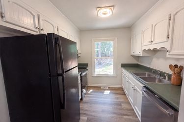 Photo 2 of 15 of 5314 Westminster Dr, Fayetteville, NC